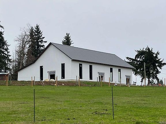 2nd image of 981 Pratt Rd