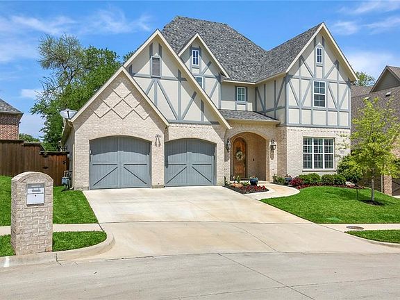 2nd image of 9123 Vintage Oaks Ct