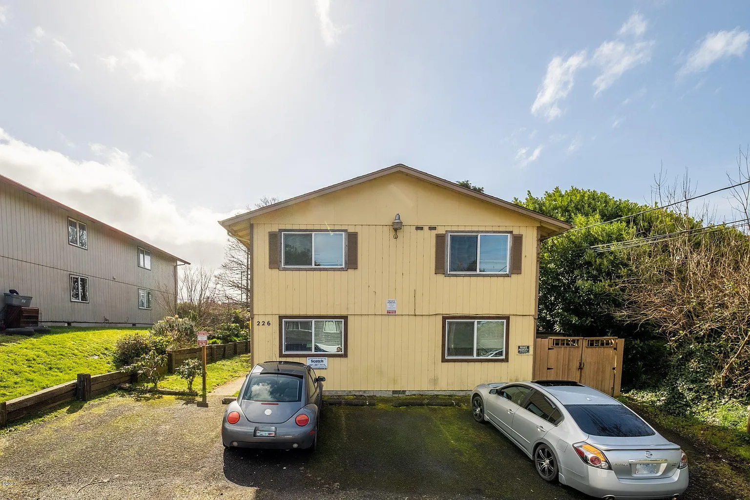 226 NE 3rd St #1-4 photo 1