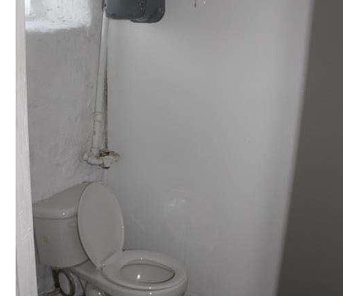 3rd image of 146 E Walnut Park Dr