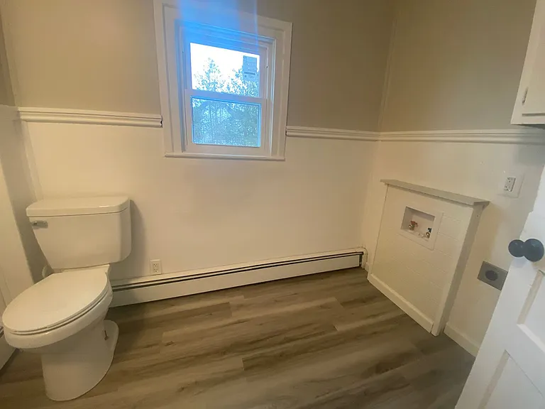 142 N Mechanic St — Photo 10