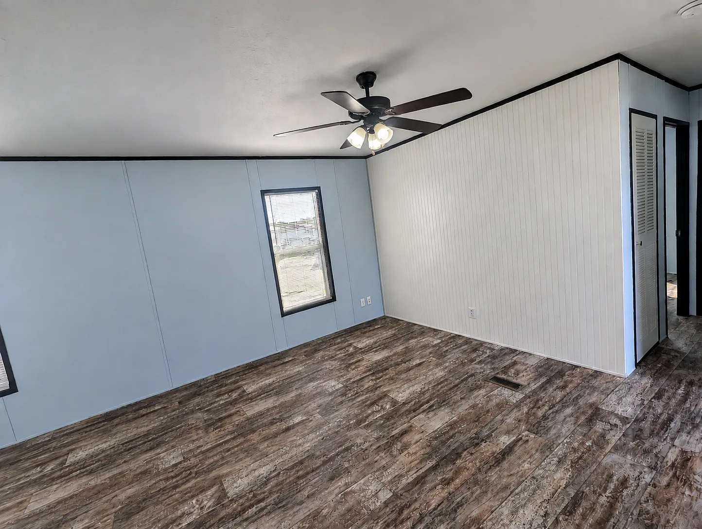 2 bed, 896 sqft, $899 — Photo 4
