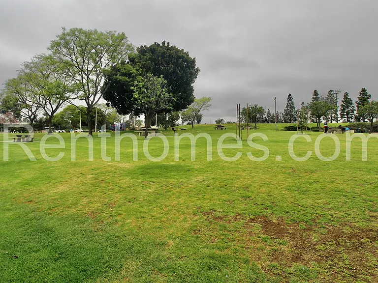 9405 Gold Coast Dr #A8 — Photo 22