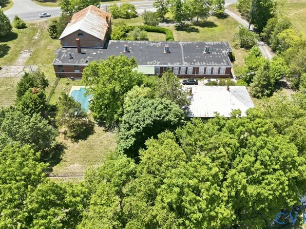 11152 Cross County Rd, Mineral, VA 23117