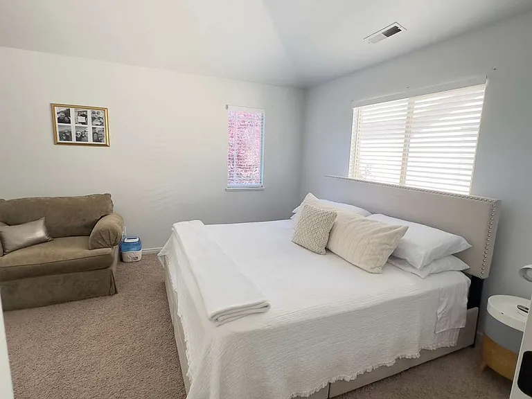 4792 Wilson Way — Photo 6