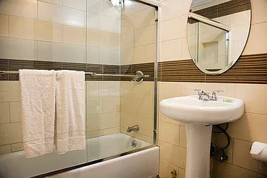 Rented by Easy Rental LLC