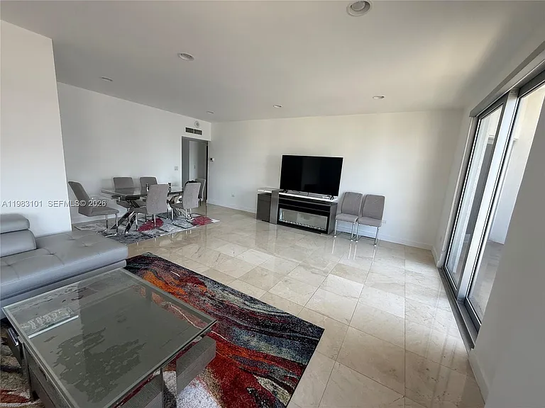 5555 Collins Ave #17A — Photo 12