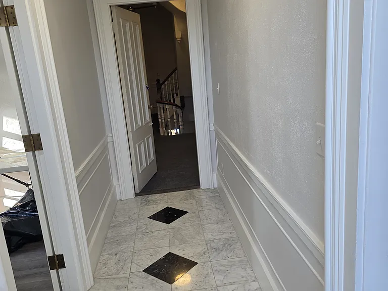 35 Florence St #4 — Photo 4