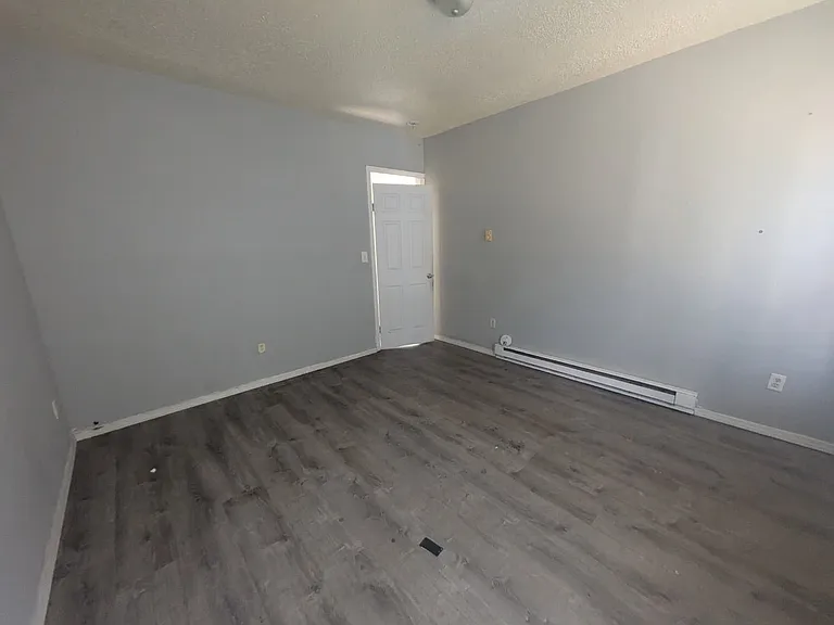 16 Market St #1A — Photo 5
