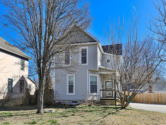 2nd image of 1898 N Main Avenue