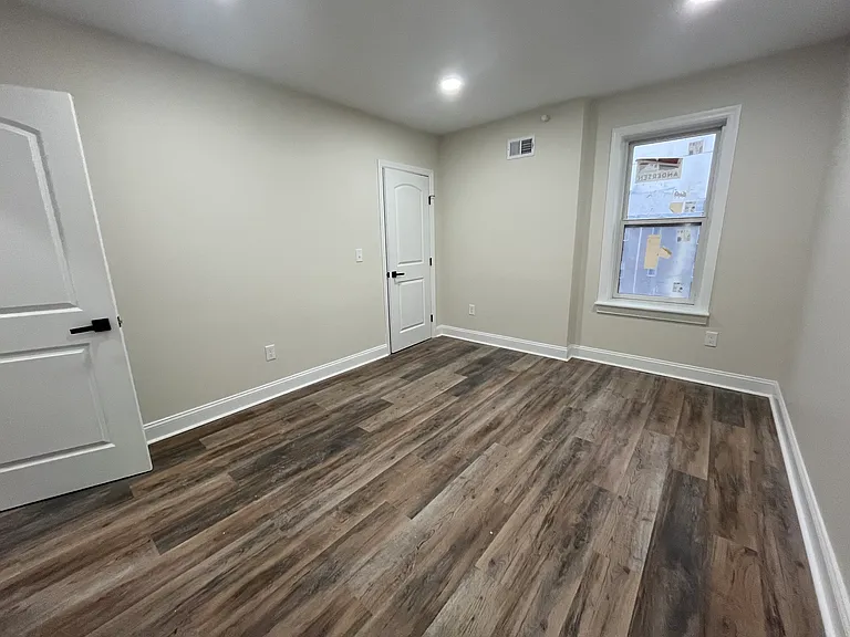 1401 S Broad St #B — Photo 10