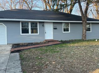 2843 E Monroe Ter, Springfield, MO 65802