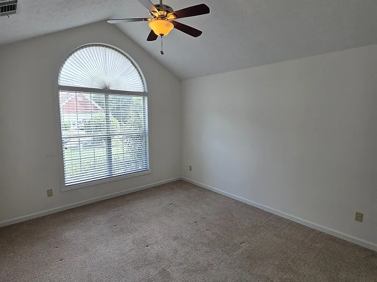 4585 Brook Farms Ct — Photo 15