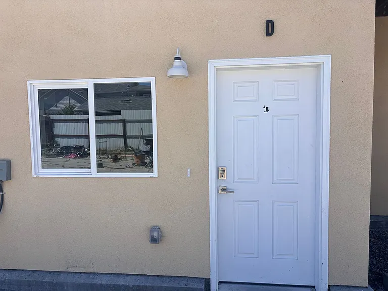 630 Harbour Way — Photo 8
