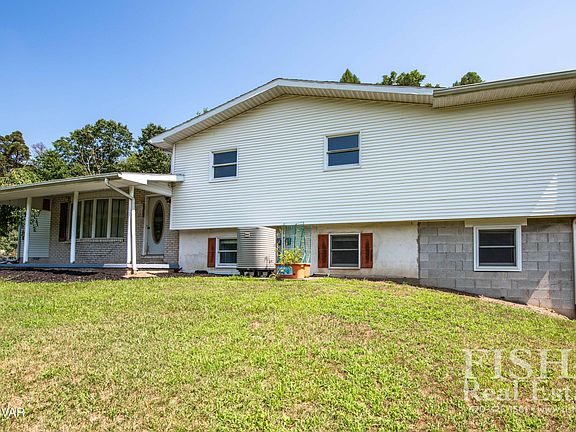 2nd image of 187 Dahl Rd