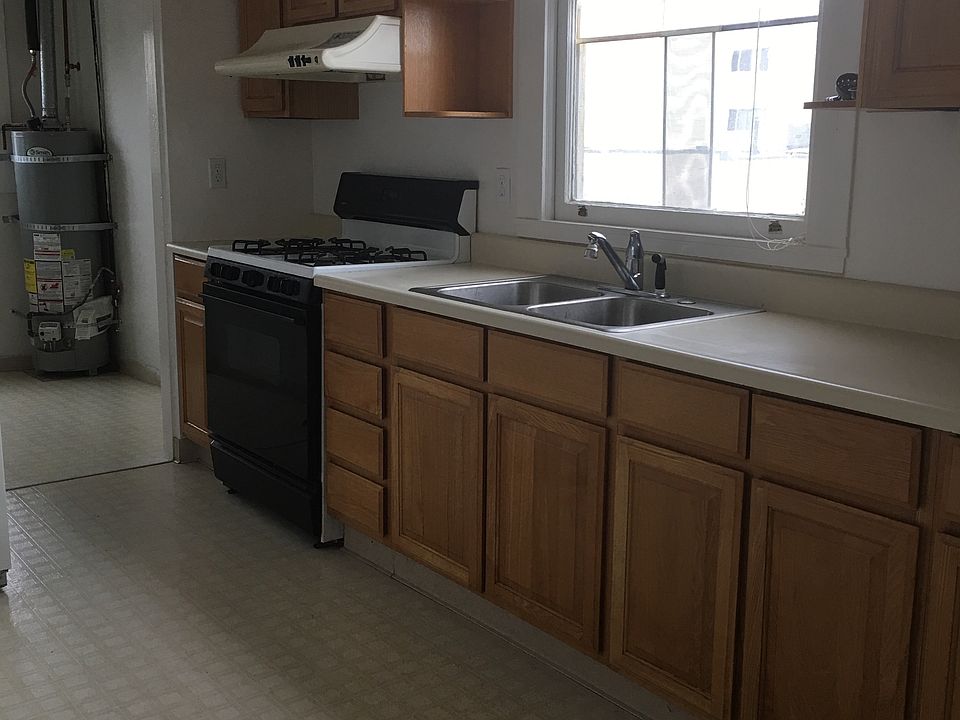 2nd image of 564 Clement Street San Francisco Ca 94102 #D