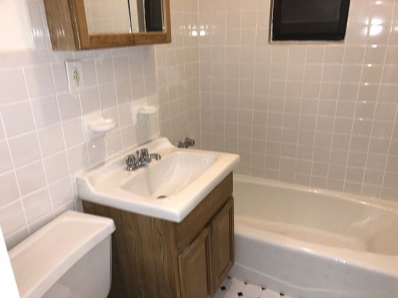 5th image of 2150 41st St