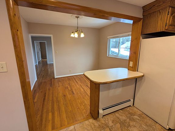 4th image of 409 Gettysburg St Floor 2