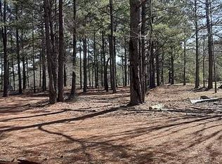 1692 Log Cabin Rd, Eastman, GA 31023