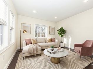 48 Caldwell Rd #49, Waltham, MA 02453