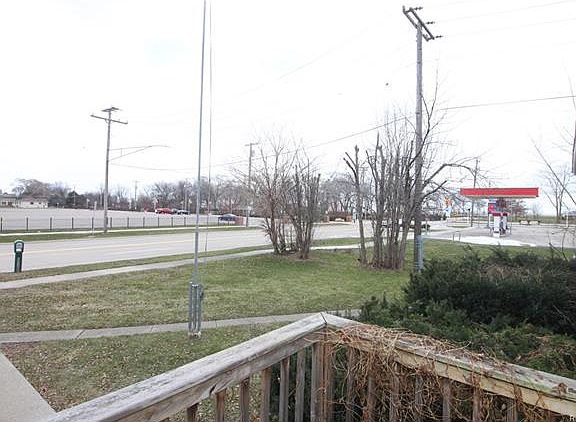 3rd image of 23408 Masonic Blvd