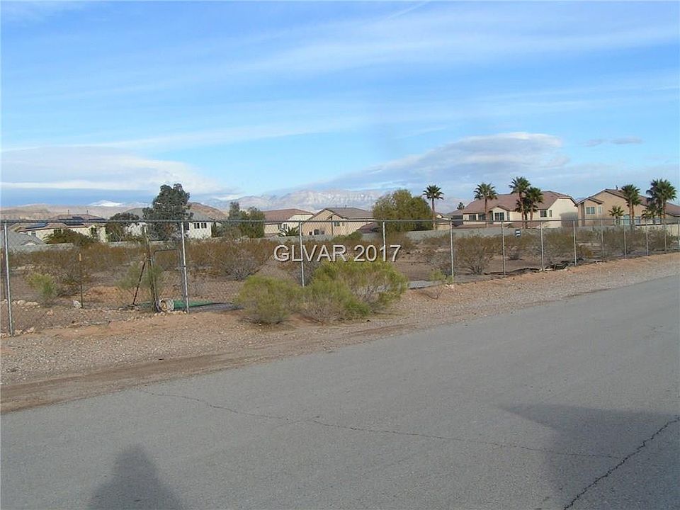 1st image of 8365 S Bonita Vista St