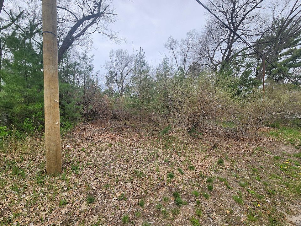 1st image of 3088 Nelson St