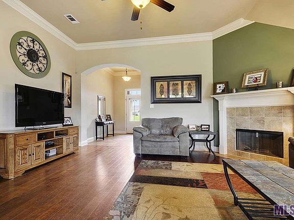 3rd image of 41438 Creekstone Ave
