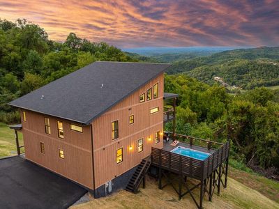 2415 Majestic View Way, Sevierville, TN, 37862