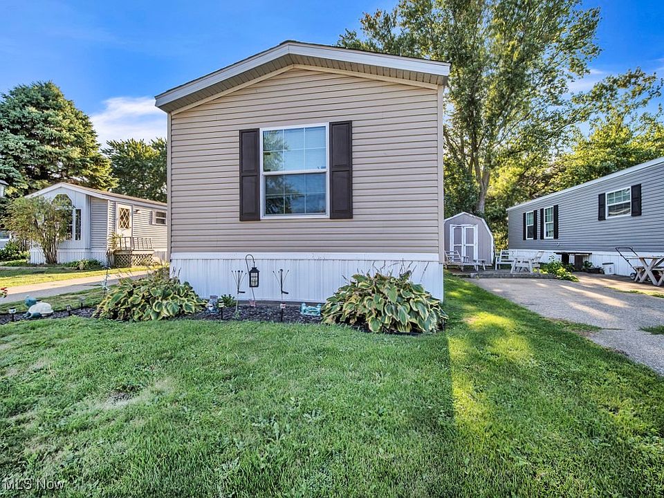 1st image of 206 Sand Dr