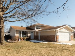 19565 Pheasant Ln, Mokena, IL 60448