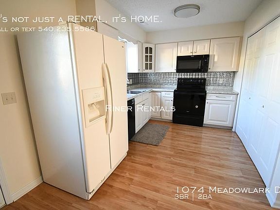 4th image of 1074 Meadowlark Dr