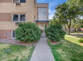 301 5th St SE #1, Minneapolis, MN 55414