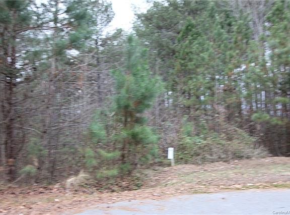 2nd image of 152 Starboard Ln #86-87