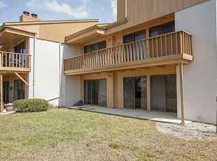 1051 S Highland St #B, Mount Dora, FL 32757