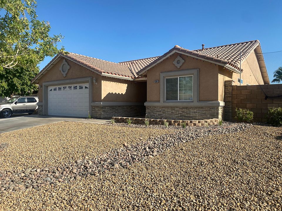 1st image of 16365 Appletree Ln
