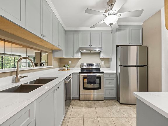 3rd image of 15313 19th Ave #212