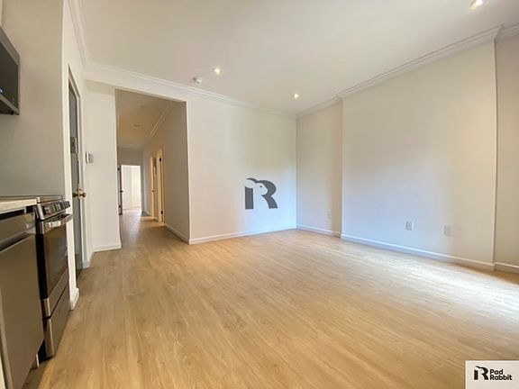 4th image of 746 Prospect Pl #1