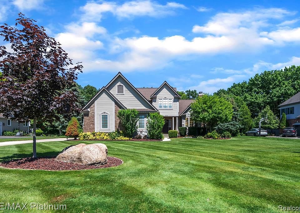 1st image of 3243 Lakewood Shores Dr