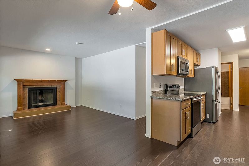 5th image of 9512 1st Avenue NE #204