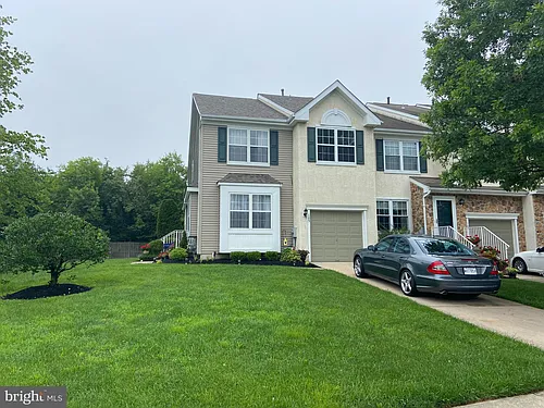 105 Hearthstone Ln Photo 1