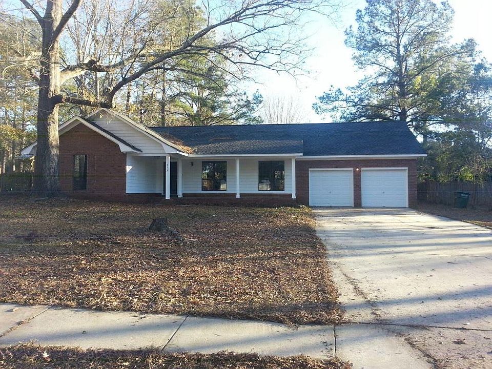 1st image of 215 Smythe Dr