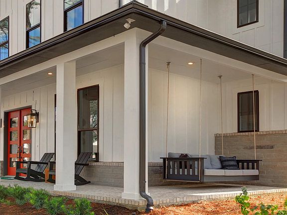 Benson B Exterior
