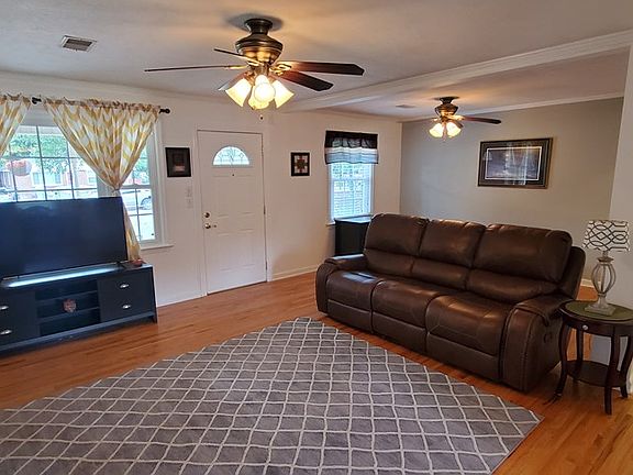 3rd image of 113 Westdale Ave
