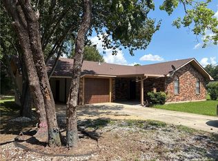 162 Decuir St, Marksville, LA 71351