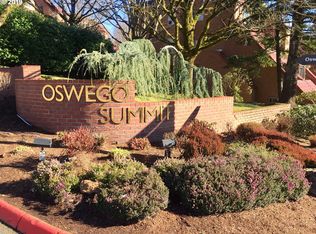 63 Oswego Smt #63, Lake Oswego, OR 97035