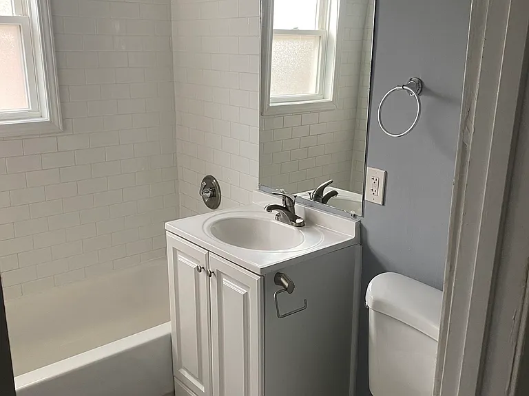 1338 Wentworth Ave #1 — Photo 9