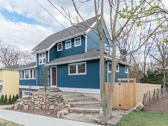 2nd image of 429 Felch St
