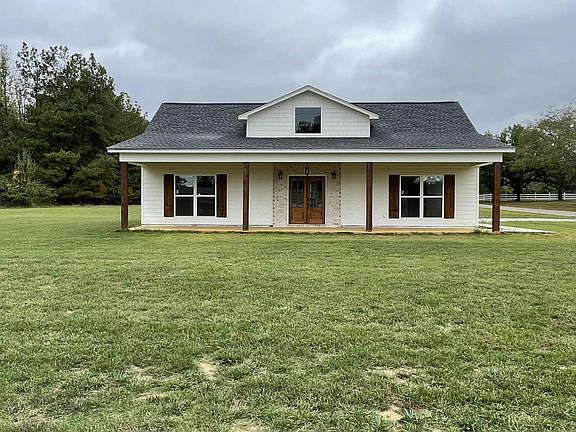 2nd image of 21 Hill Rd