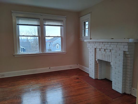 primary bedroom, decorative fireplace
